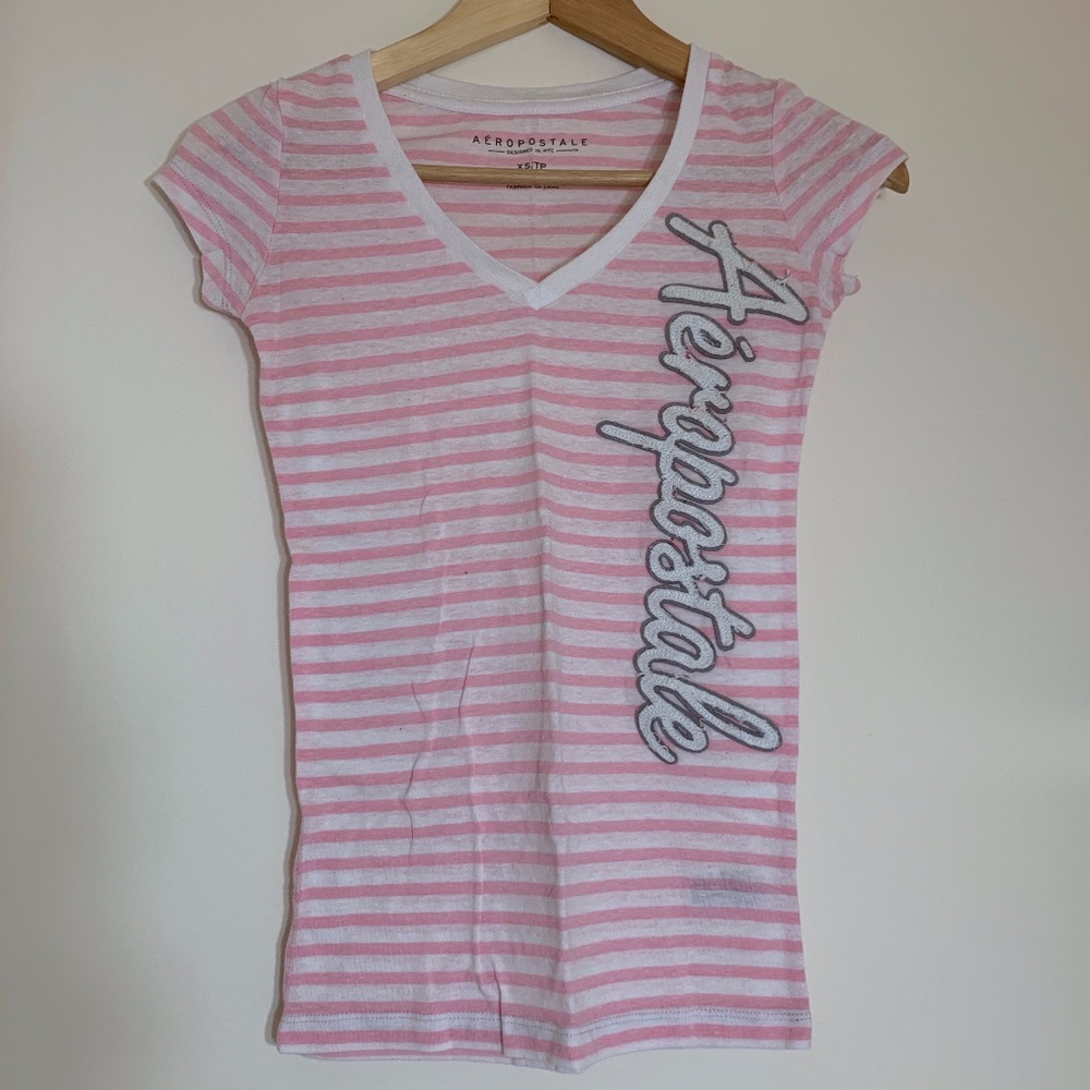 2/$14 or 3/$19 👑 logo pink striped short sleeve